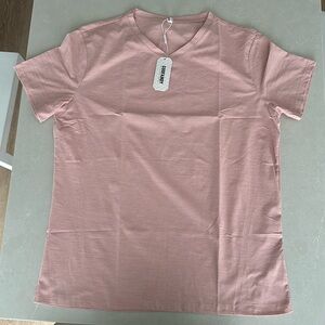 COOFANDY V-neck T-shirt!  NWT!